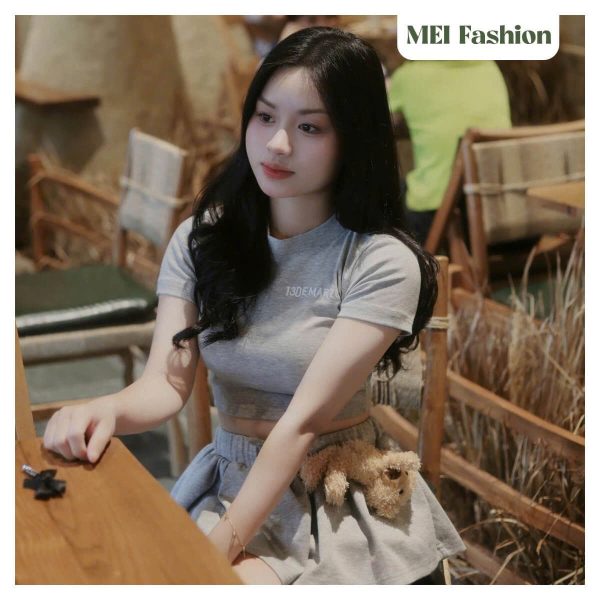 Set áo gấu phối chân váy